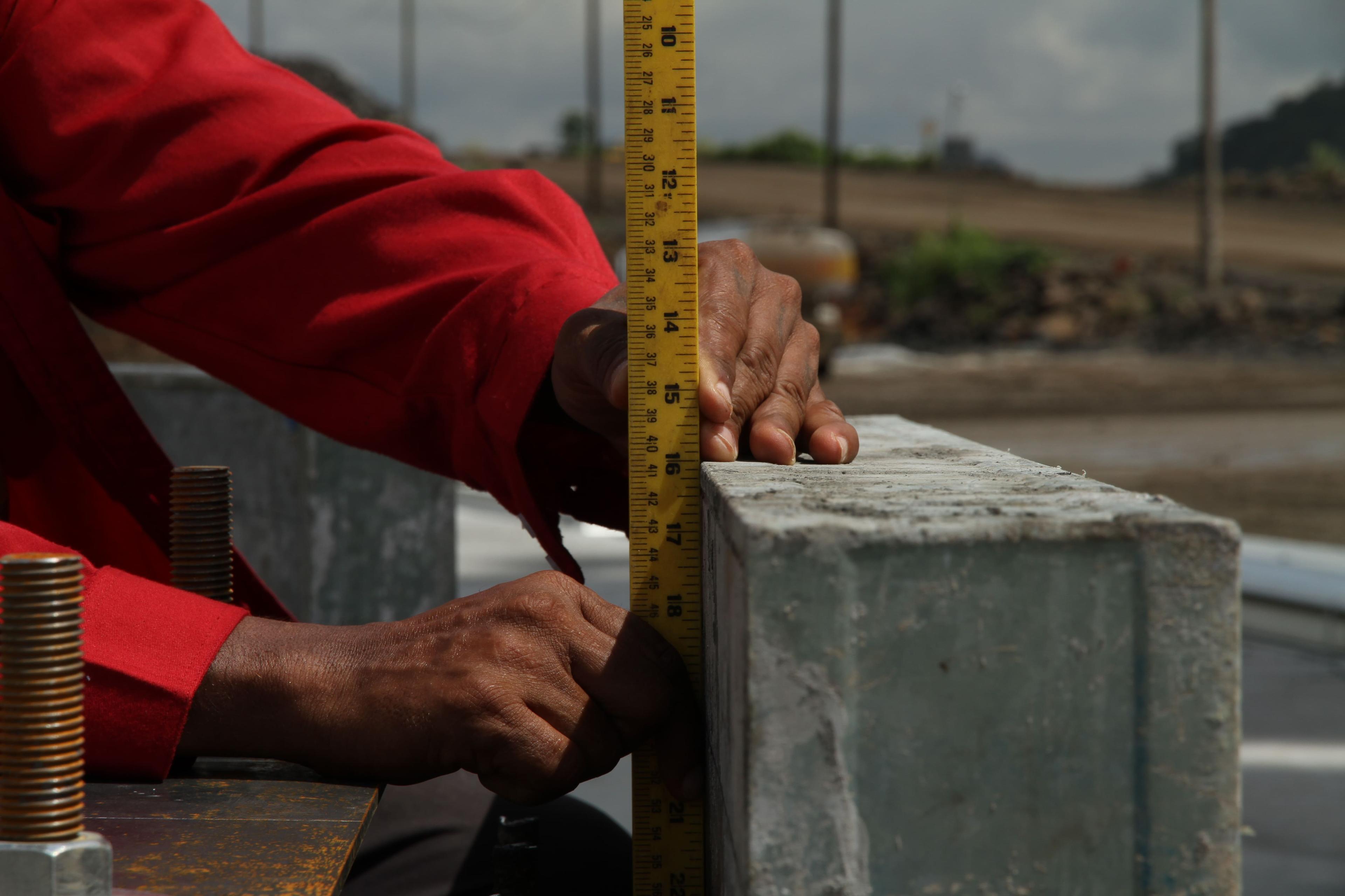 The_Hands_that_Build_the_Future_22