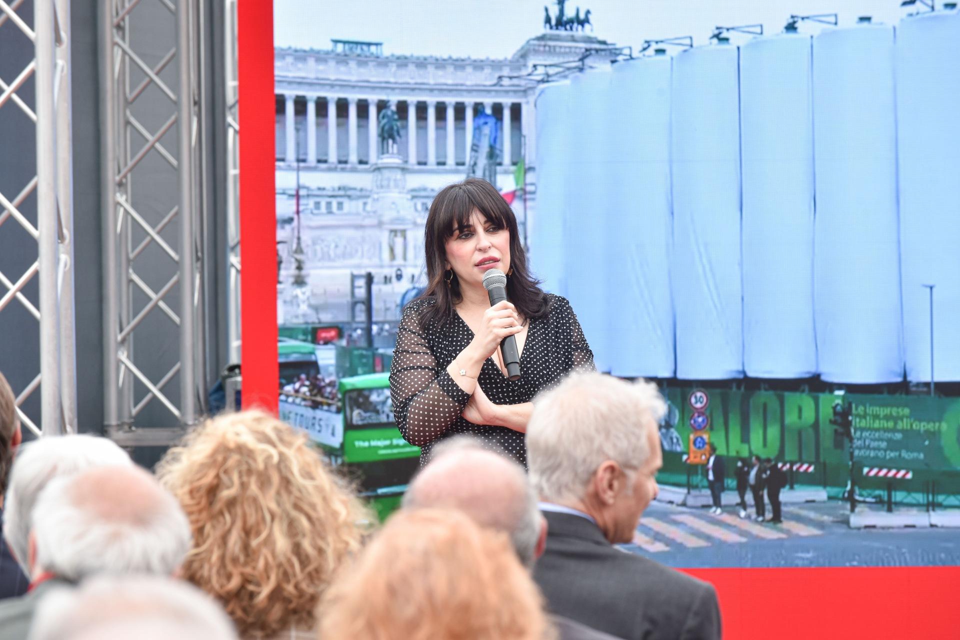 Murales, l’arte contemporanea in metro, Metropolitana di Roma Linea C, svelata l'opera di Marinella Senatore