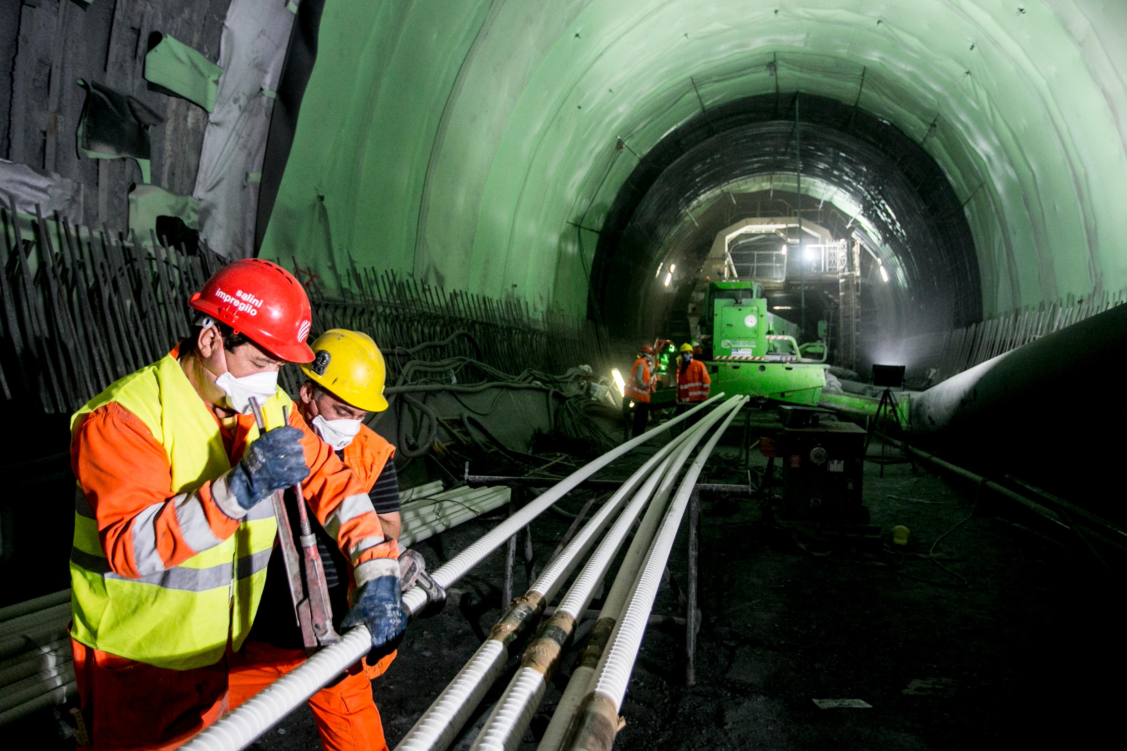 Terzo Valico dei Giovi - Nodo di Genova - Cantiere Cravasco - Preparazione Elementi in VTR per Consolidamento(2018)