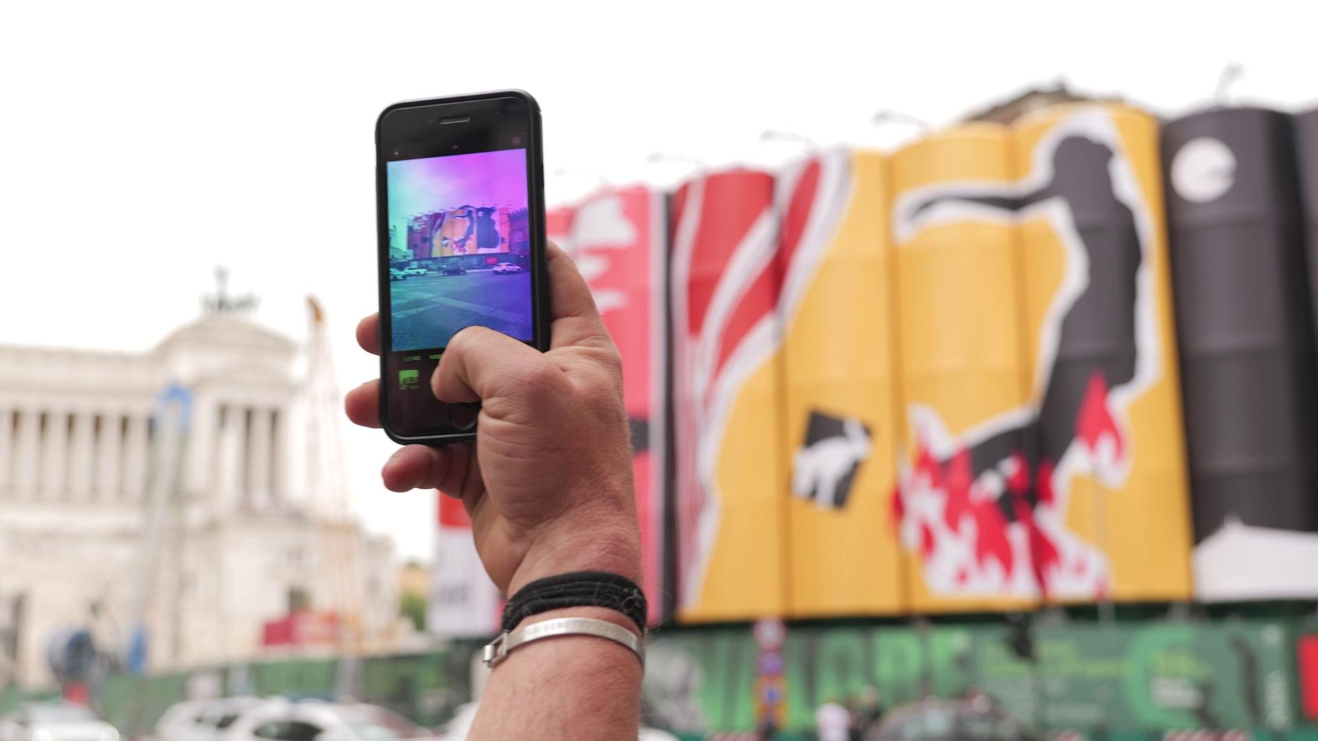 Videonews Murales, l’arte contemporanea in metro, Metropolitana di Roma Linea C, svelata l'opera di Marinella Senatore
