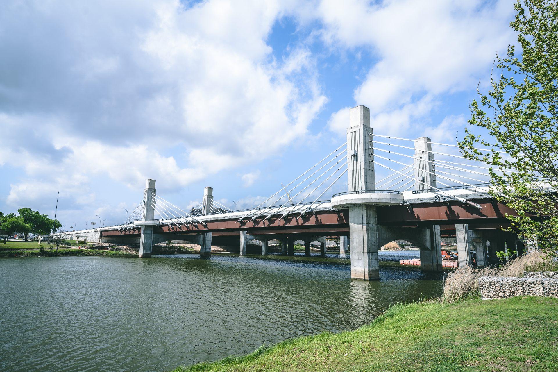 I-35 Improvements, Brazos Bridge, Texas, USA