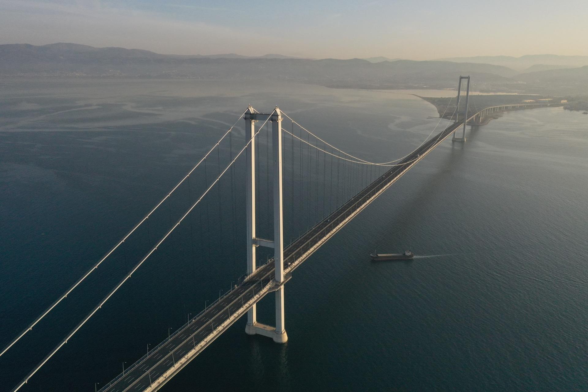 Osman Gazi Bridge, Gebze-Orhangazi-Izmir Motorway, Turkey
