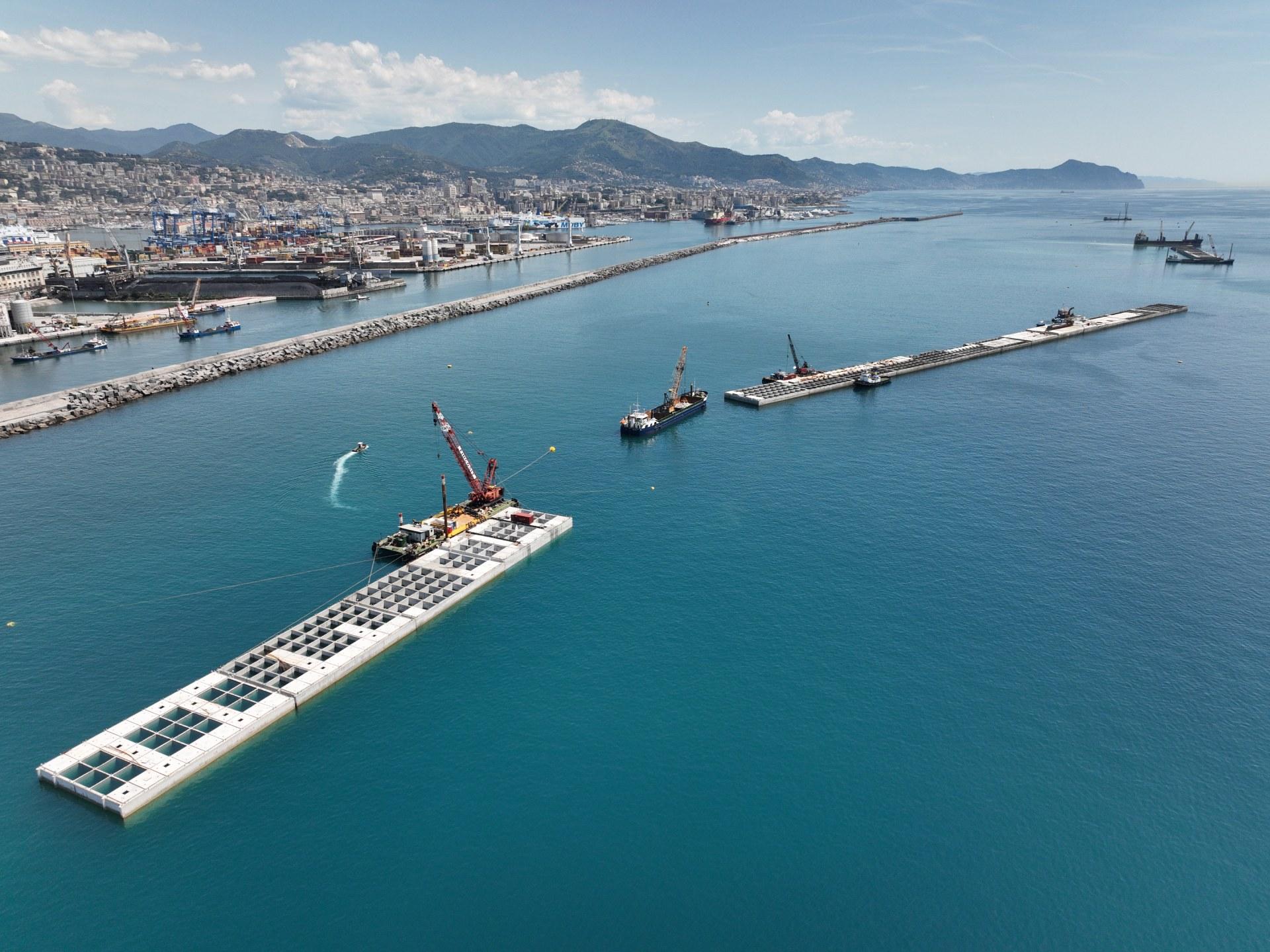 Nuova Diga Foranea di Genova, posa ventiduesimo cassone, Webuild