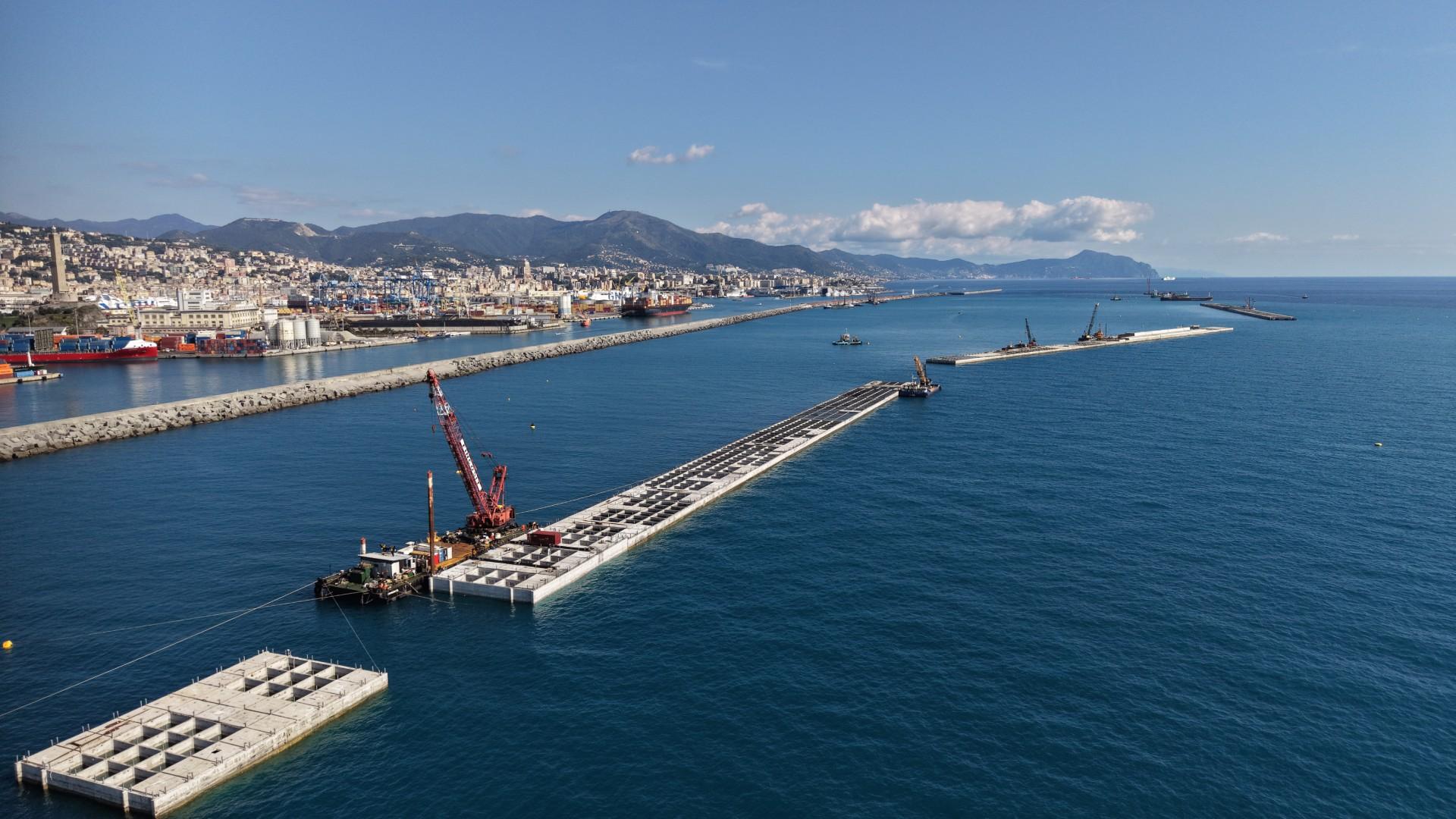 Nuova Diga Foranea Genova, Cassone 35, Webuild Image Library